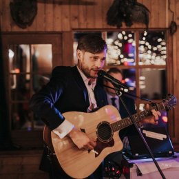 DJ z Klasą. Saksofon Gitara Skrzypce Wokal - wesela, eventy - Zespoły weselne