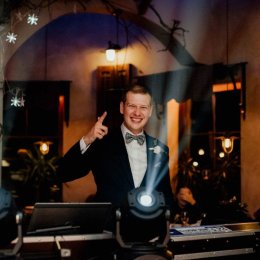 DJ & Wodzirej Tomasz Cichy Events - Zespoły weselne