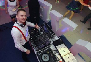 Usługi DJ-skie "DJ MARS"