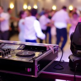 MarceliZabawa.pl - DJ na wesele