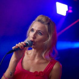 Zespół muzyczny Nexus- 3 osoby, wokalistka, biesiady, sax - Zespoły weselne