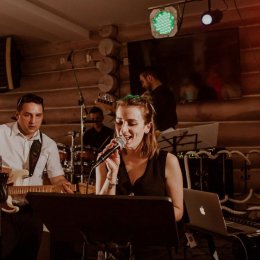 Event Orchestra - Zespoły weselne