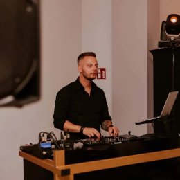Oprawa Muzyczna Walczak - DJ na wesele