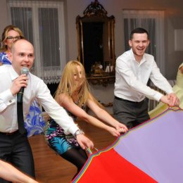 DJ wodzirej z wokalistką - www.centrum-rozrywki.com - DJ na wesele