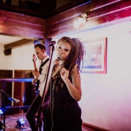 White Fever Duo - Duet na wesele - DJ + Wokal + gitara - DJ na wesele