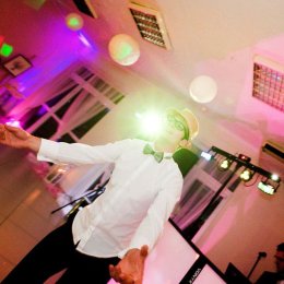 Śpiewający dj/wodzirej Mat - DJ na wesele
