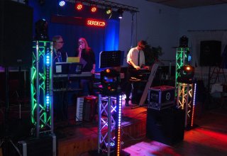 Zespół Muzyczny "Aplauz"/DJ BARTON