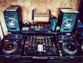 Organizacja imprez Muzycznych Janex - DJ na wesele