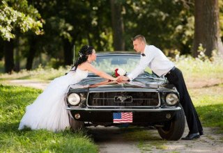 Mustangiem do ślubu