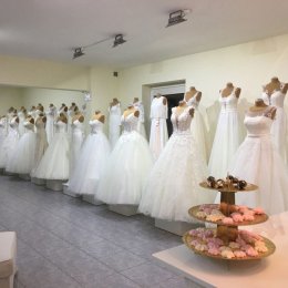 Laura - Suknie ślubne