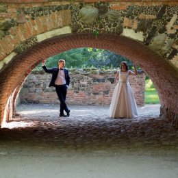 Laura - Suknie ślubne