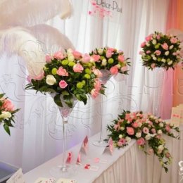 Dekoracje ślubne sal - Bukiety ślubne