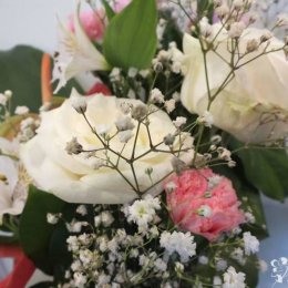Kwiaciarnia i pracownia florystyczna "po schodkach" - Bukiety ślubne