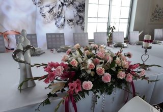 Profesjonalne dekoracje Kościołów i Sal/Bukiety/Auta/Napis MIŁOŚĆ