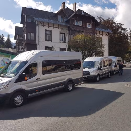Paszek Transport - Wynajem busów