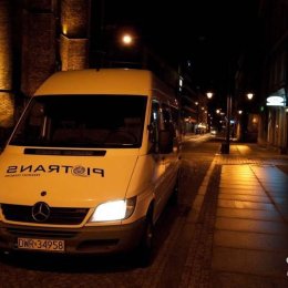 Przewóz gości, wynajem busa, przewóz osób  - Wynajem busów