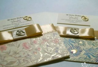 Zaproszenia ślubne, ręcznie robione, ze złotem.