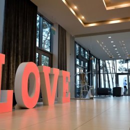 Fotos Napis Love - Dekoracje świetlne