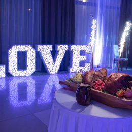 Czas Imprez Napis Love - Dekoracje świetlne