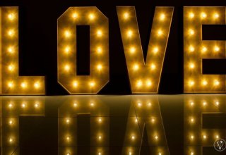 Premiere Napis LOVE & Miłość