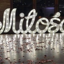 Miłość pisana by MK Events - Dekoracje świetlne