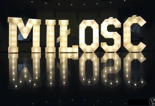 Napis MIŁOŚĆ Patrycja Bajor