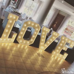 Napis LOVE | MIŁOŚĆ - Dekoracje świetlne