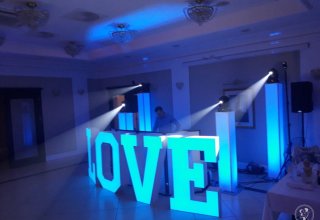Napis LOVE 120cm LED podświetlany na każdy kolor - od Events Pro Music