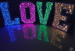 Akademia mamutek - napis LOVE