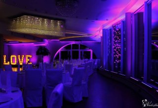 Dekoracja światłem, Napis LOVE/AMORE, Ciężki dym, Fotobudka