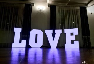 Napis litery LOVE podświetlany LED RGB na wesele Różne kolory! WYNAJEM