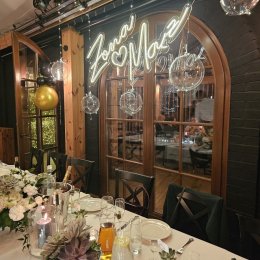 Duży napis LED "Żona i Mąż" albo "Miłość"  albo serduszka - Dekoracje świetlne