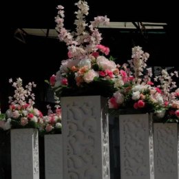 Dekoracyjna kolumna ażurowa z multikolorowy ledem - Dekoracje świetlne