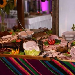 STÓŁ WIEJSKI na wesela i imprezy okolicznościowe  - Catering