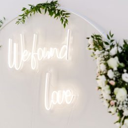Neon, napis led WE FOUND LOVE na wynajem, dekoracja ślub, wesele 300zł - Dekoracje świetlne