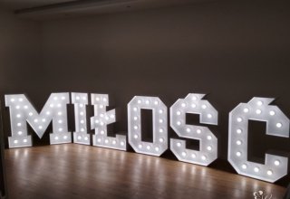 Świecący Napis MIŁOŚĆ LED