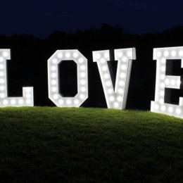 Wymarzeni - Napis Love - Dekoracje świetlne