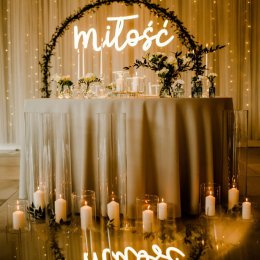 Napis ledon MIŁOŚĆ - Dekoracje świetlne