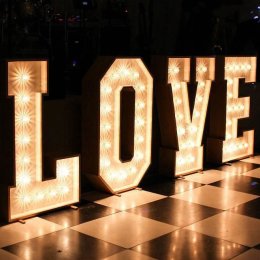 Litery Świetlne LOVE / BAR - Dekoracje świetlne