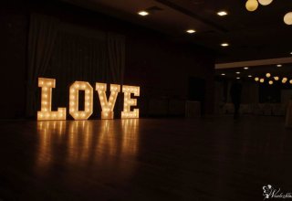 Podświetlany napis LOVE, litery 3D - wynajem