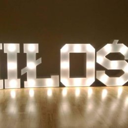 Wynajem napis MIŁOŚĆ - darmowy dojazd! - Dekoracje świetlne