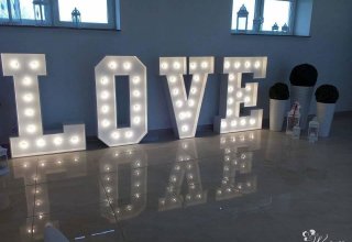 Bogata oferta dekoracji światłem, Napis LOVE 130 cm!