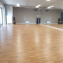 Sala Taneczna Trenuj - Szkoła tańca