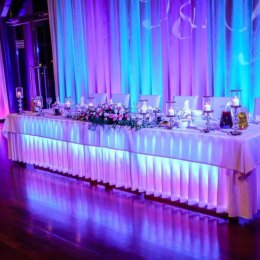 SIM-NET Sound&lights; Profesjonalne dekoracje sal światłem,napis LOVE - Dekoracje świetlne