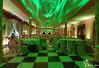 ZDOBIENIE SALI ŚWIATŁEM - nowy wymiar imprezy