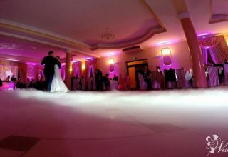 Dekoracje światłem -nastrojowe wesele