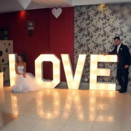 Wielki Świetlny LOVE - Dekoracje świetlne