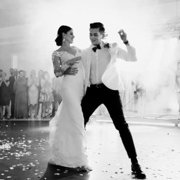 Pierwszy Taniec - I Zajęcia indywidualne i kursy grupowe - Szkoła tańca