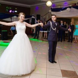 Pierwszy Taniec Weselny zatańczą Państwo wspaniale - Szkoła tańca