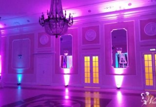 Dekoracja światłem rafmuz. Cięzki dym.dekoracje ślubne.zespół muzyczny